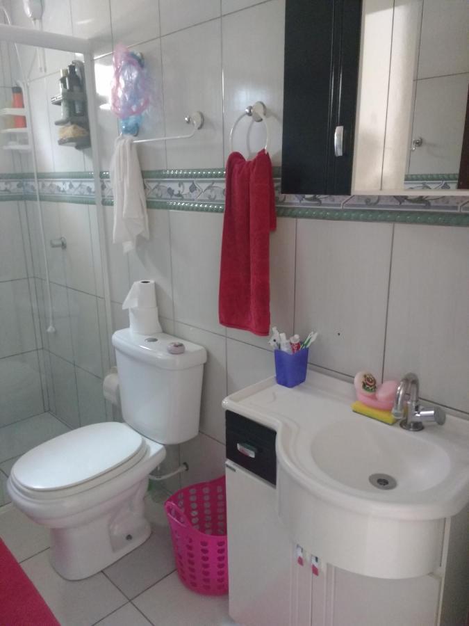 Um Quarto Em Casa Agradavel Pereque Exterior foto