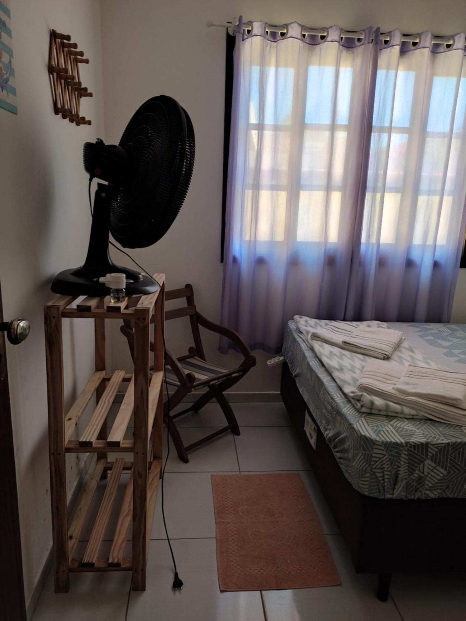Um Quarto Em Casa Agradavel Pereque Exterior foto